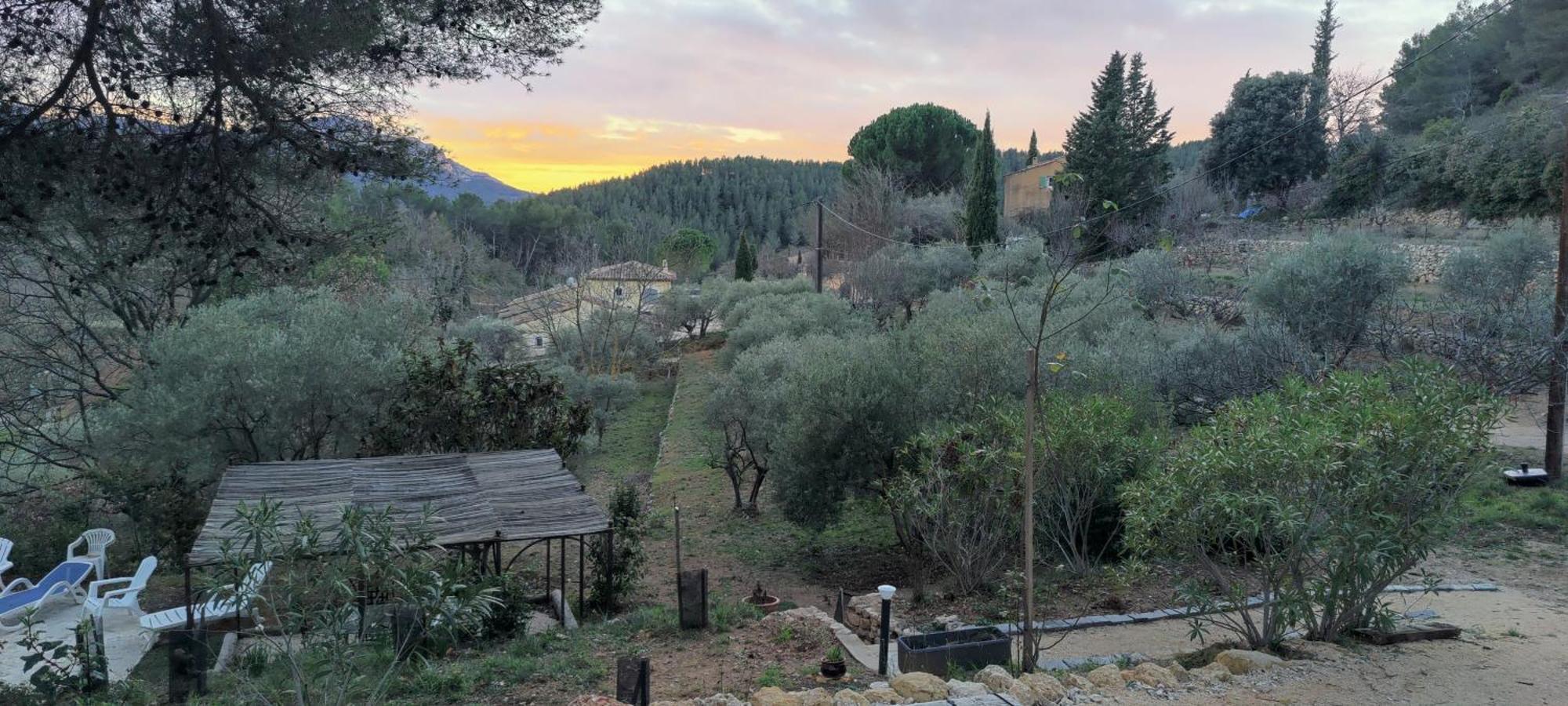 Villa Cigalons En Pleine Pinede Avec Piscine Chauffee De Mai A Septembre Auriol Eksteriør billede